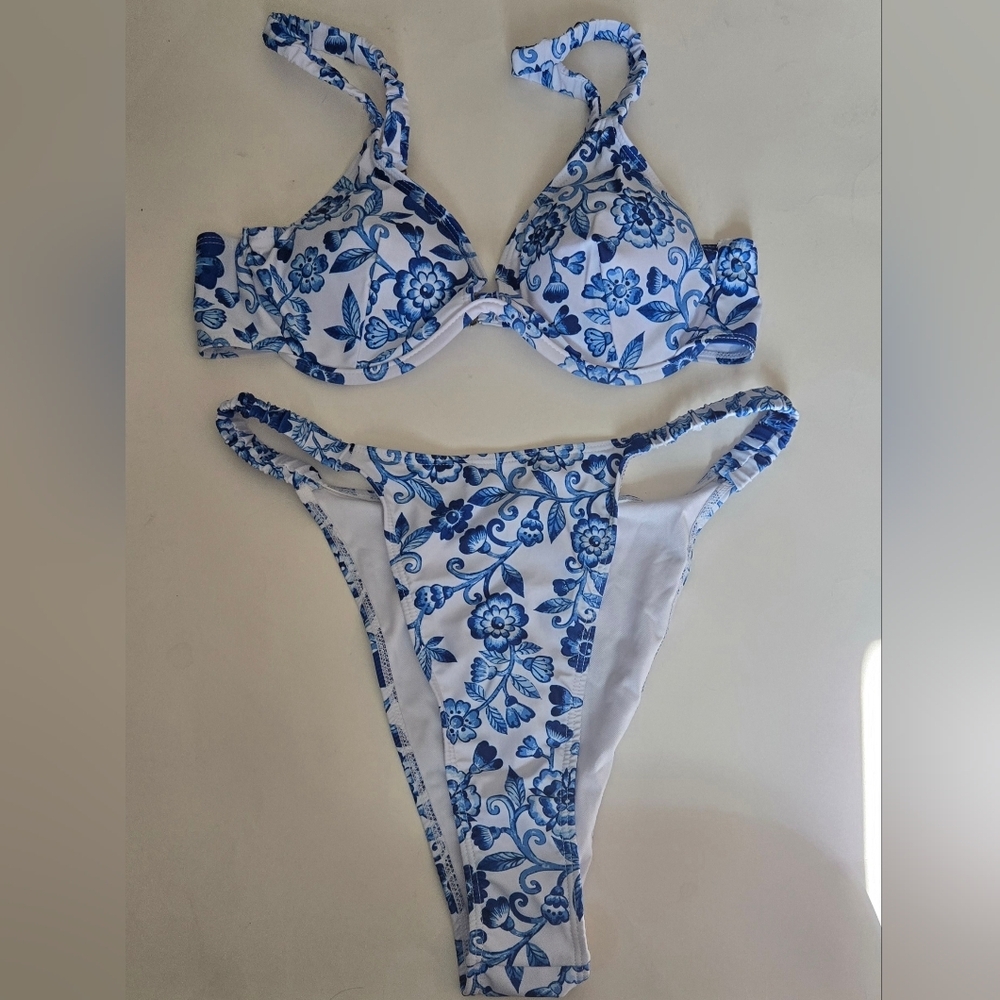 SHEIN Blue and White Floral Bikini